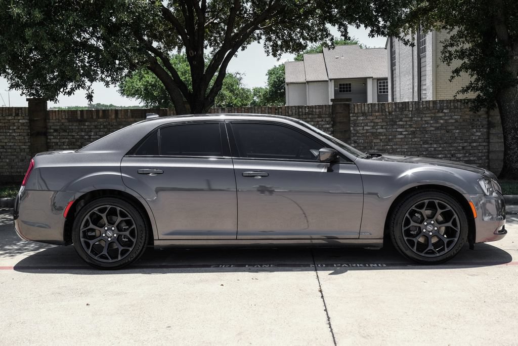 Used 2019 Chrysler 300 S RWD image 14
