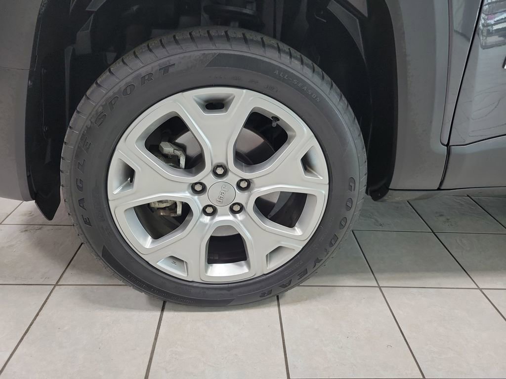 Used 2023 Jeep Renegade Limited image 53