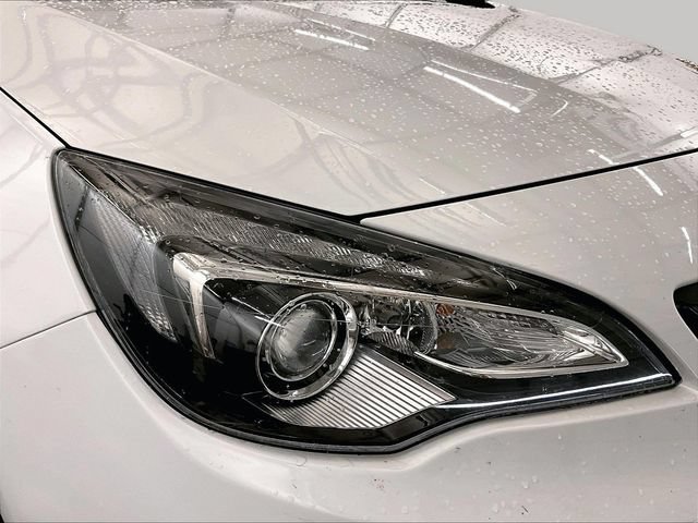 Used 2018 Buick Cascada Sport Touring w/ Dark Effects Package FWD image 27