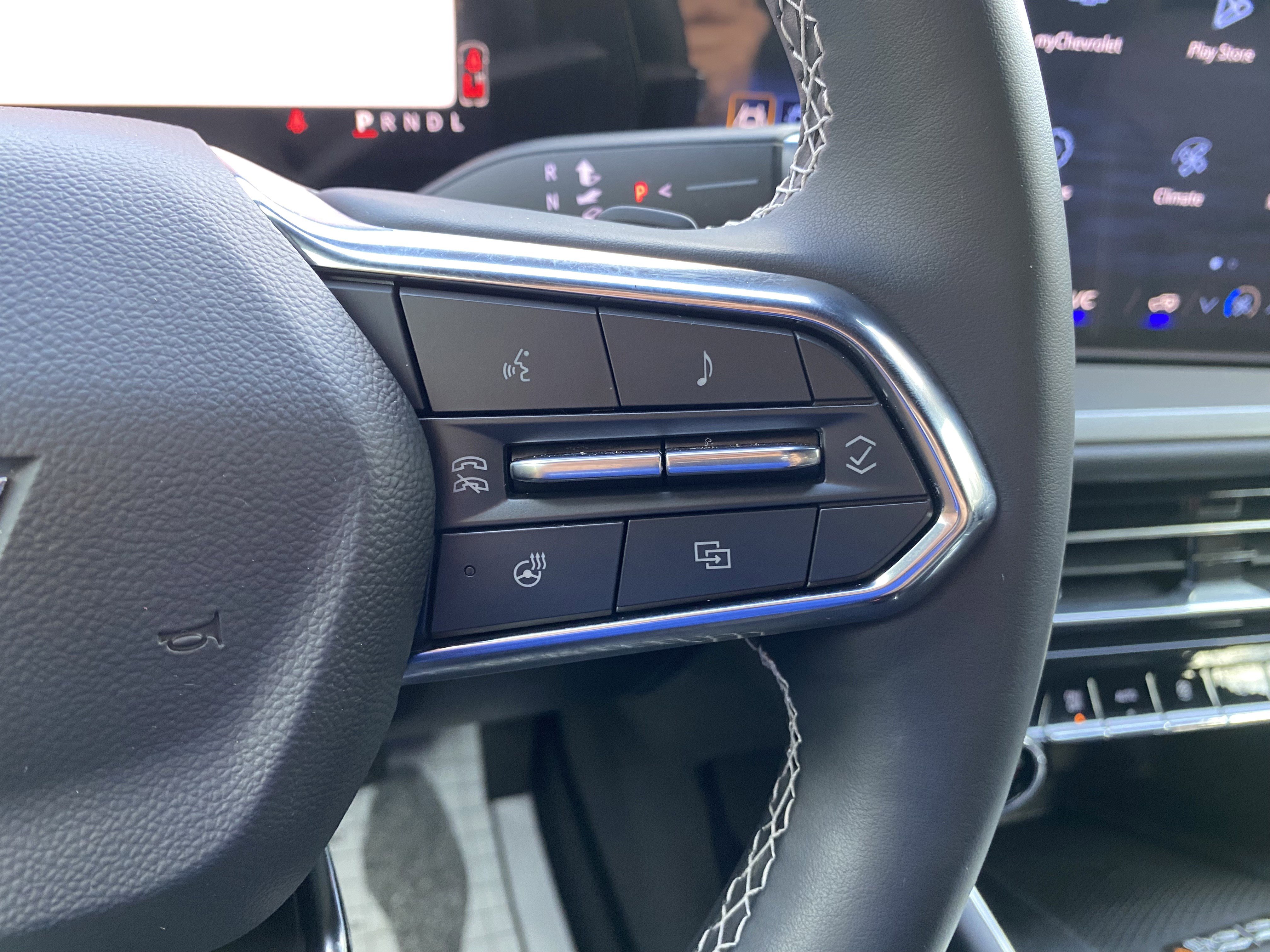 Used 2026 Chevrolet Traverse LT image 20