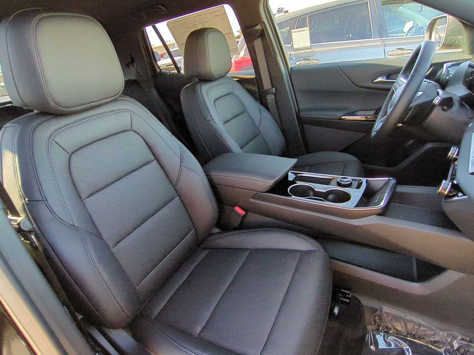 Used 2026 Chevrolet Equinox LT w/ Convenience Package II FWD image 27