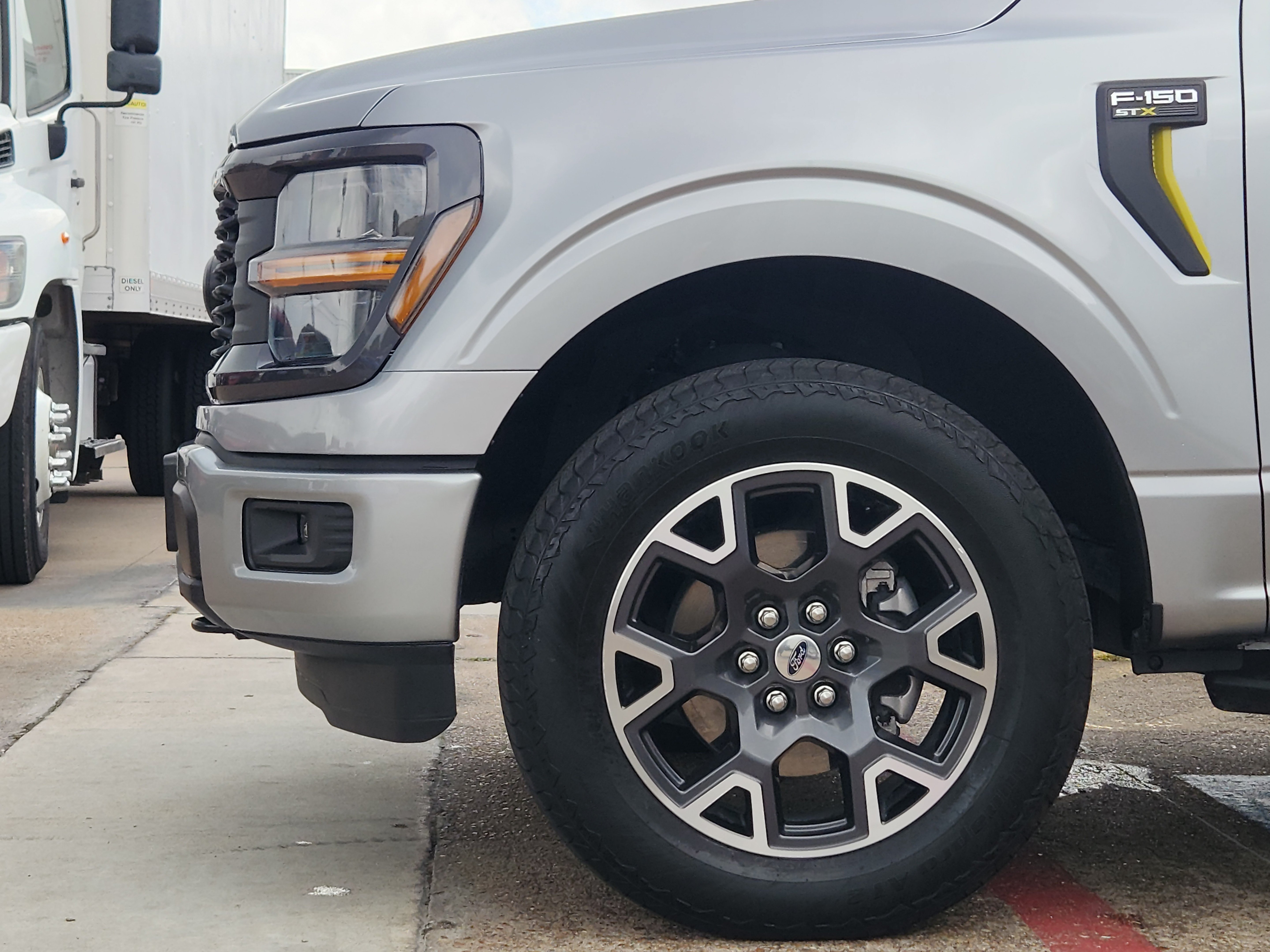Used 2025 Ford F150 STX w/ Equipment Group 200A AWD/4WD image 5