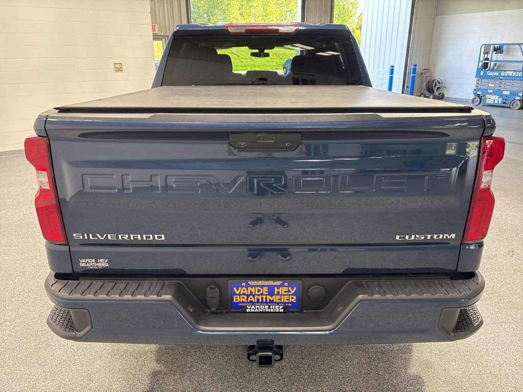 Used 2022 Chevrolet Silverado 1500 Custom AWD/4WD image 6