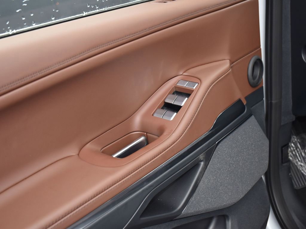 New 2026 Lincoln Navigator L Reserve AWD/4WD image 9