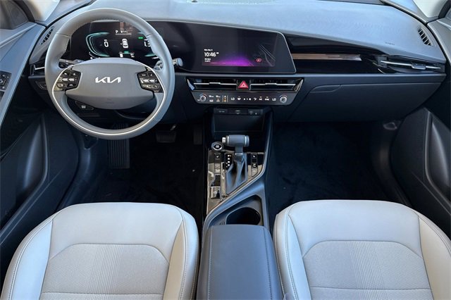 New 2025 Kia Niro EX image 16