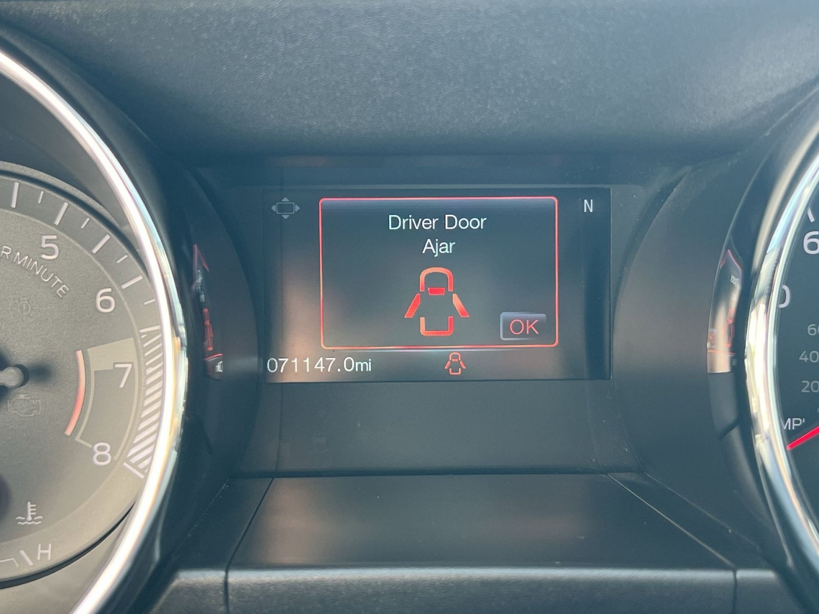 Used 2015 Ford Mustang Coupe RWD image 15