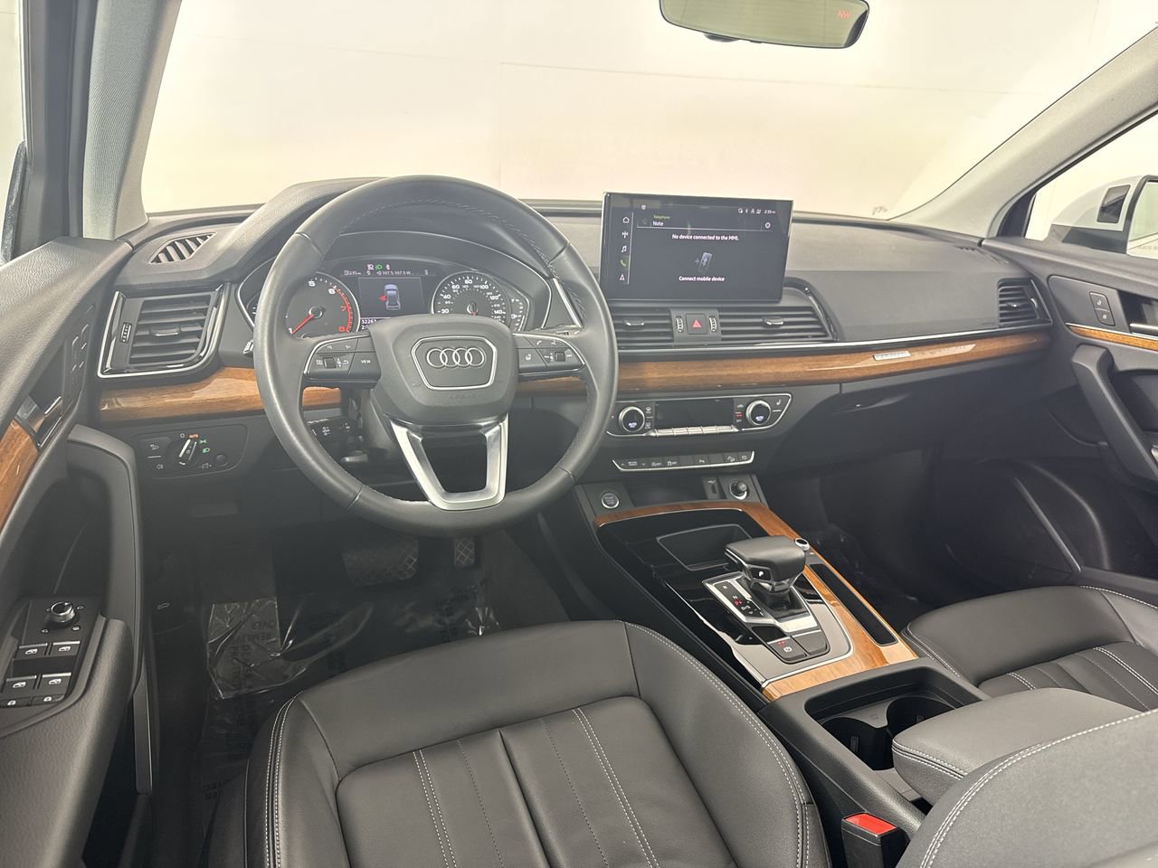 Used 2023 Audi Q5 2.0T Premium w/ Convenience Package AWD/4WD image 23