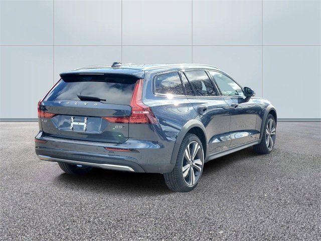 New 2026 Volvo V60 B5 Cross Country Plus w/ Protection Package Premier image 4