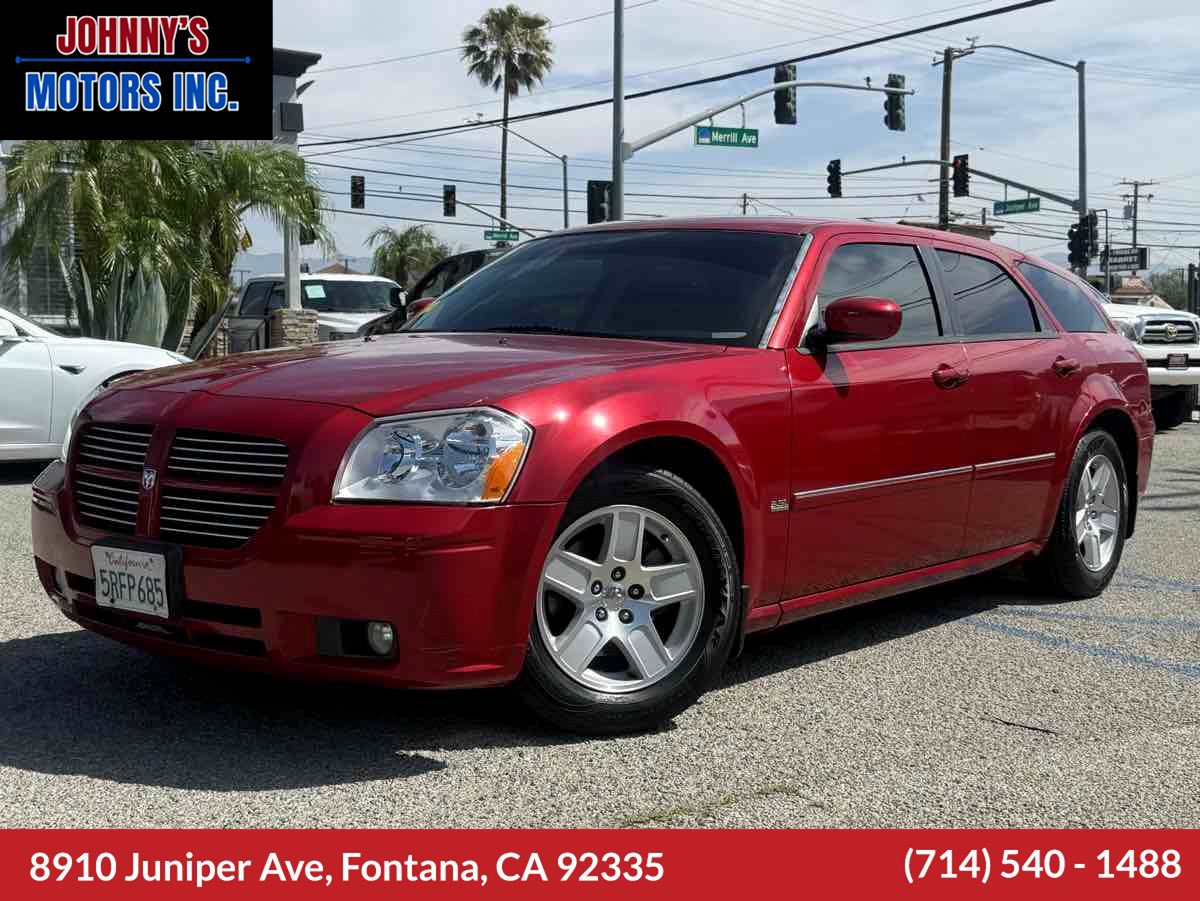 Used 2005 Dodge Magnum SE