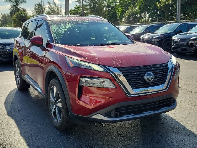 Used 2023 Nissan Rogue SL FWD image 3