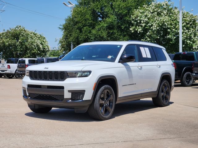 Certified 2023 Jeep Grand Cherokee L Laredo AWD/4WD image 3