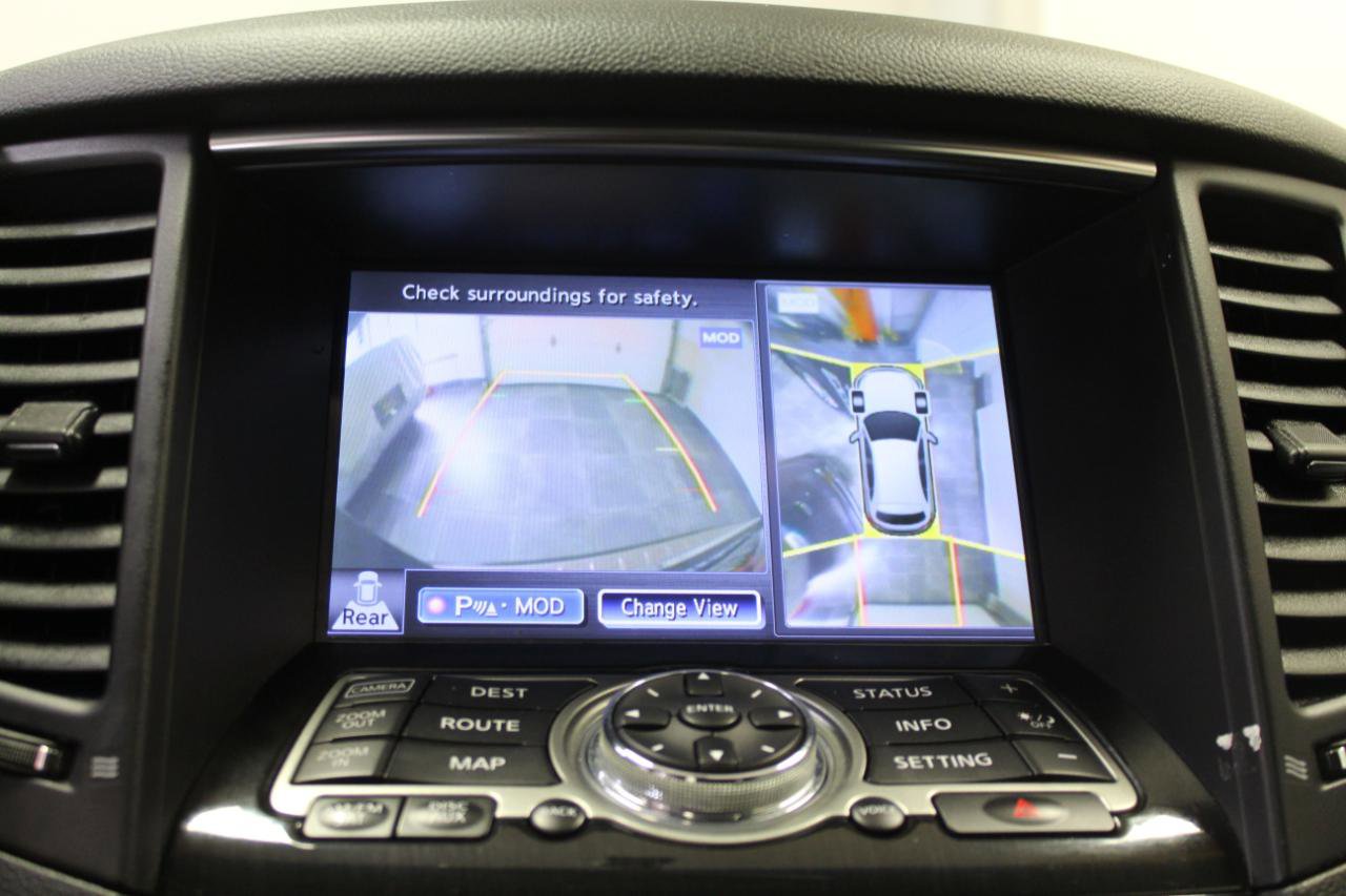 Used 2014 INFINITI QX70 AWD w/ Premium Package image 16
