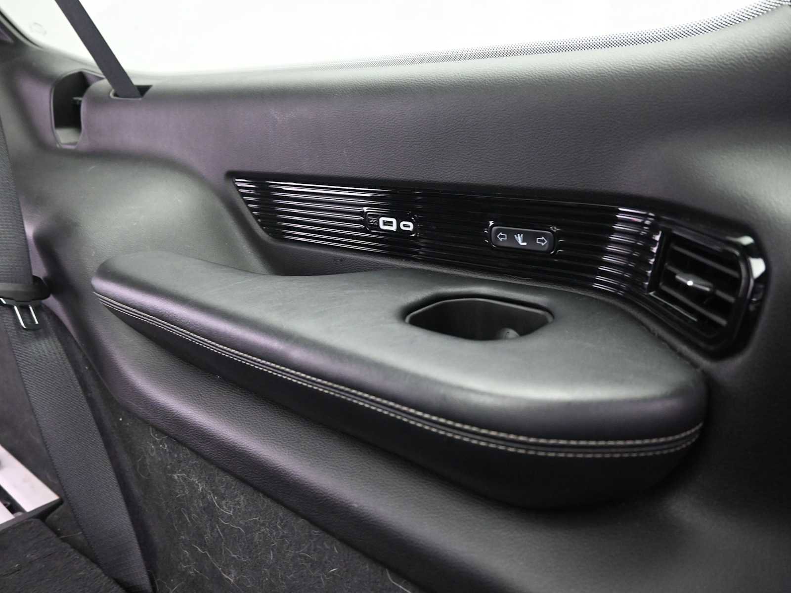 Used 2024 Jeep Grand Wagoneer L Series II w/ Quick Order Packagew 28T image 31