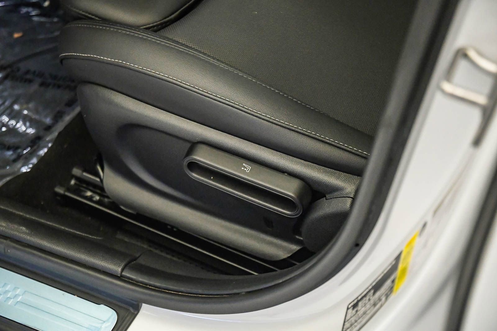 Certified 2024 MINI Cooper S FWD image 25