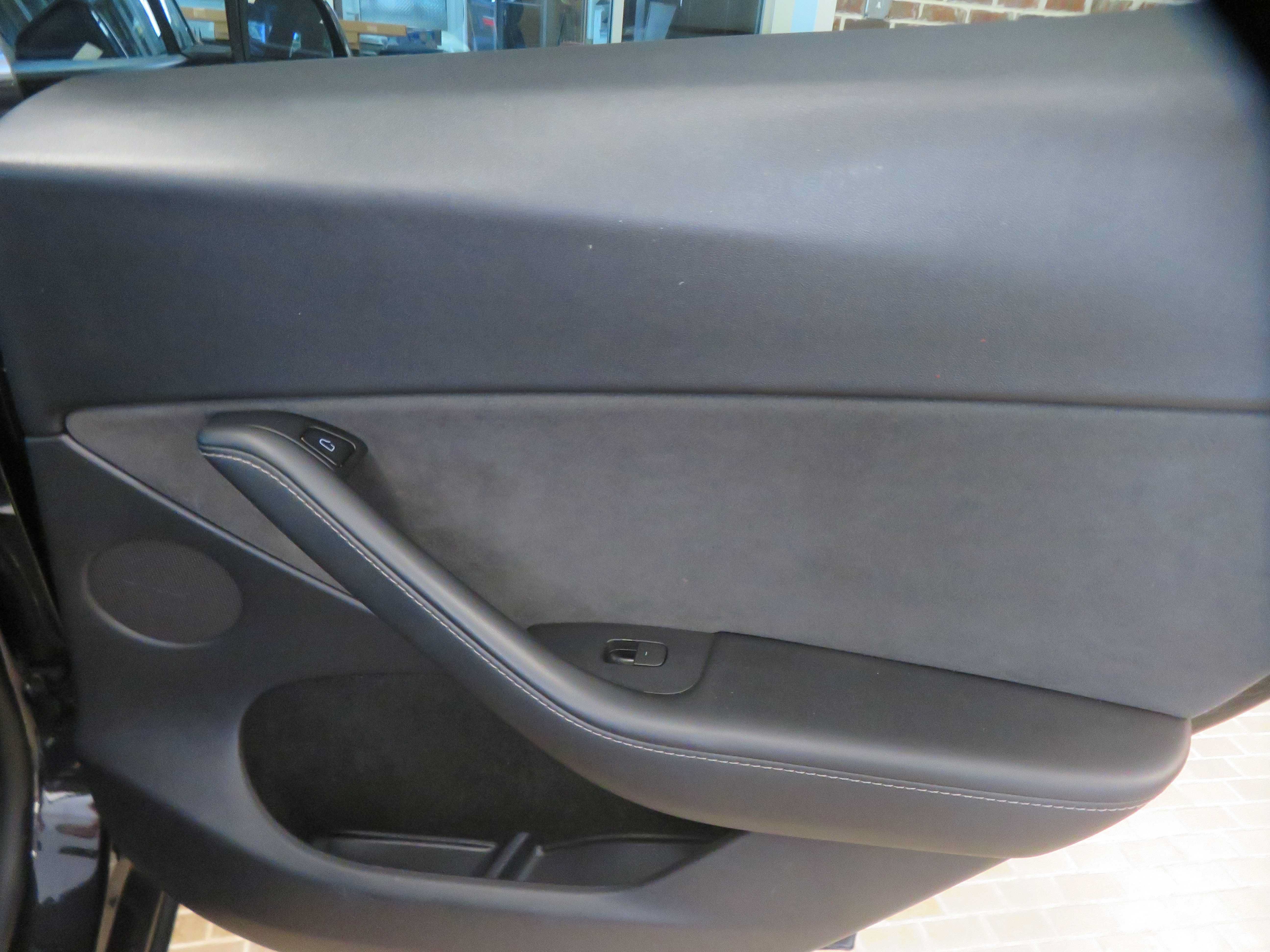 Used 2022 Tesla Model Y Performance AWD/4WD image 18
