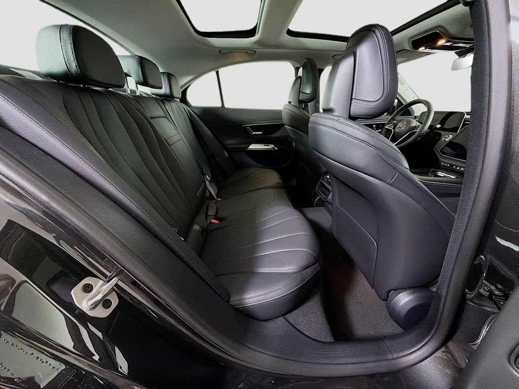 New 2026 Mercedes-Benz E 350 4MATIC Sedan image 29