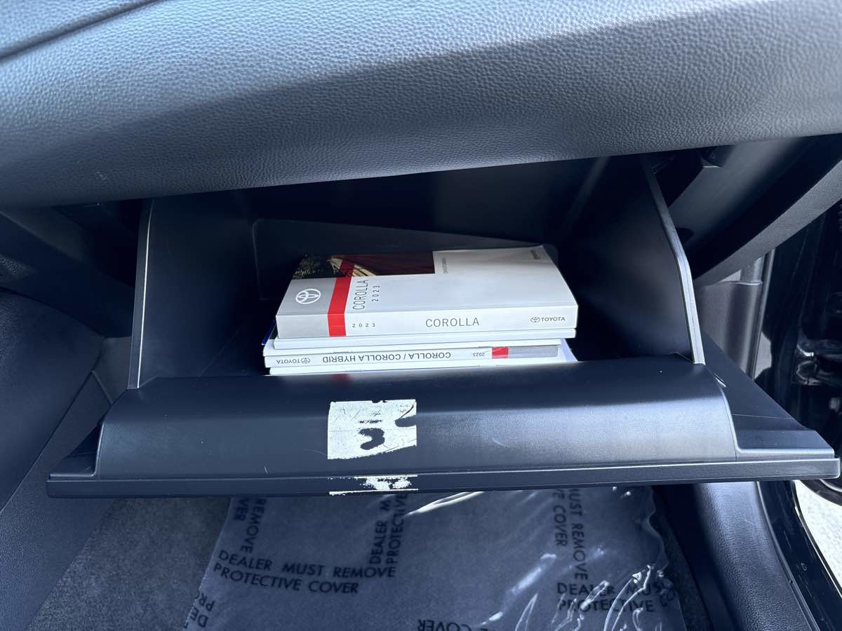 Used 2023 Toyota Corolla LE image 19