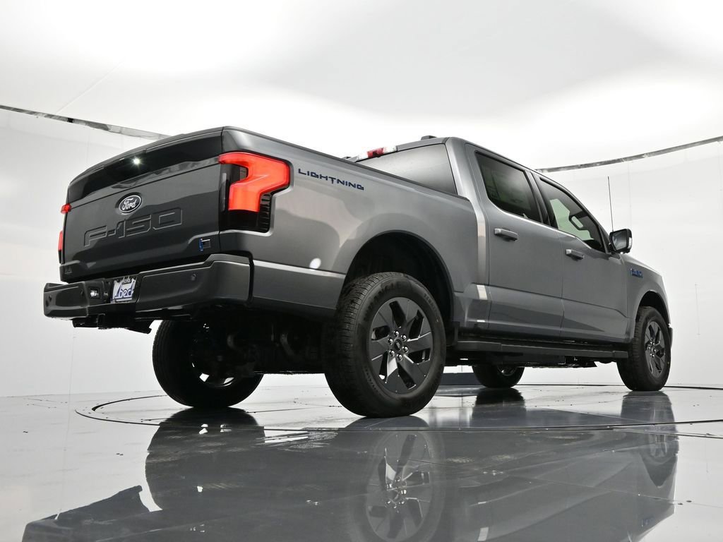 New 2025 Ford F150 Lightning Flash AWD/4WD image 42