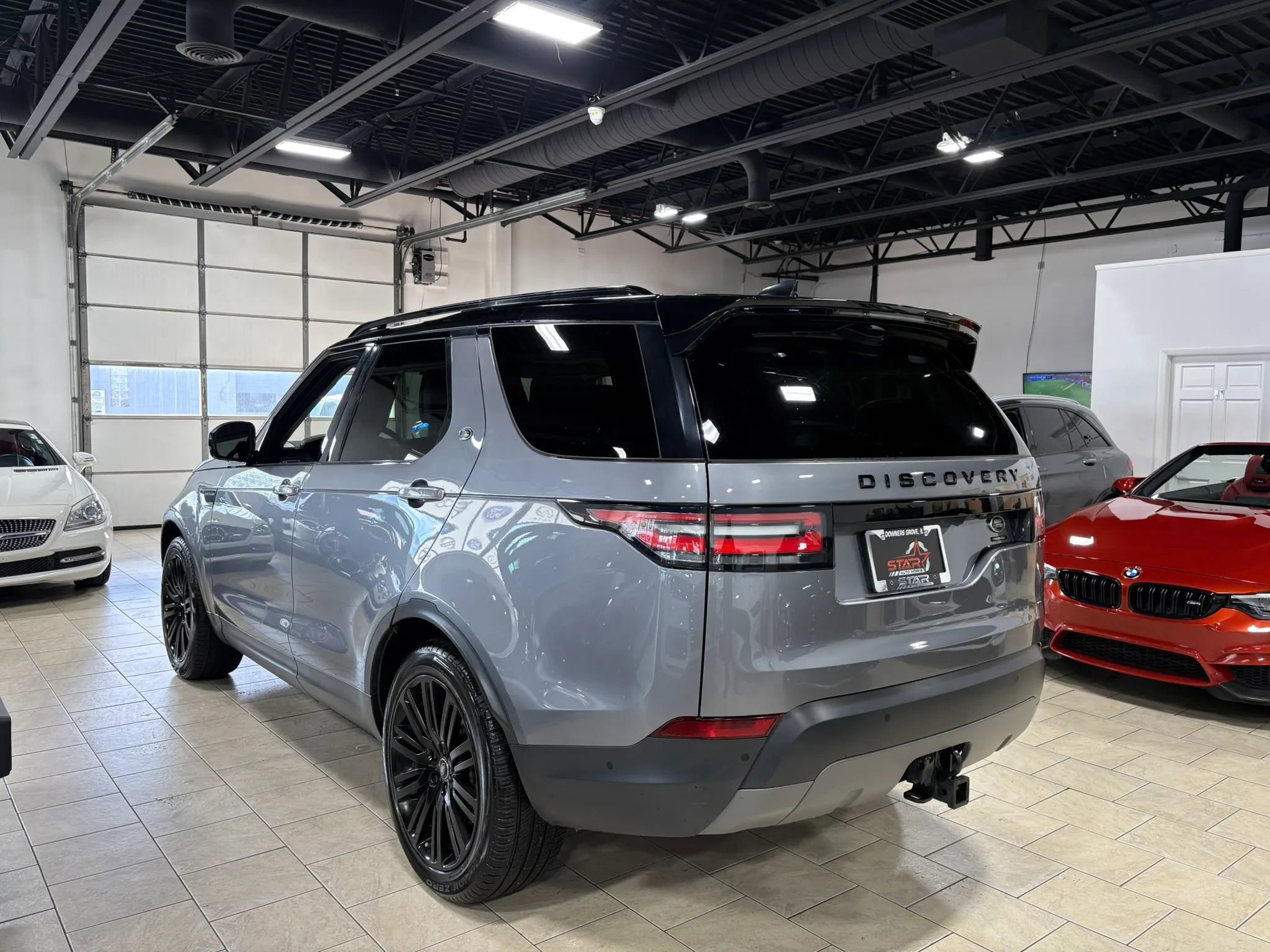 Used 2020 Land Rover Discovery HSE Luxury AWD/4WD image 16