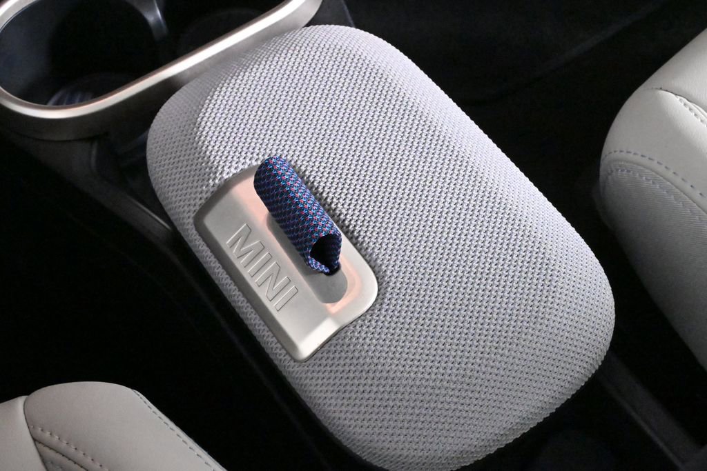 Certified 2025 MINI Cooper S image 21