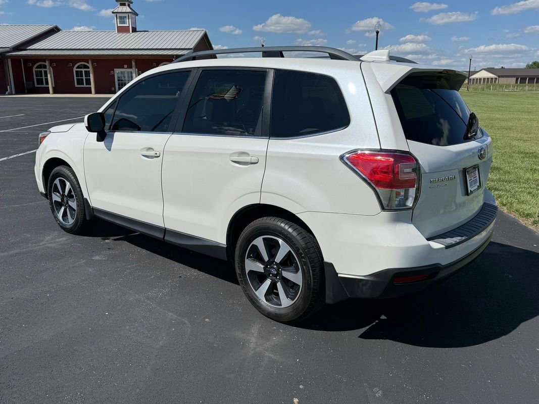 Used 2017 Subaru Forester 2.5i Limited AWD/4WD image 7
