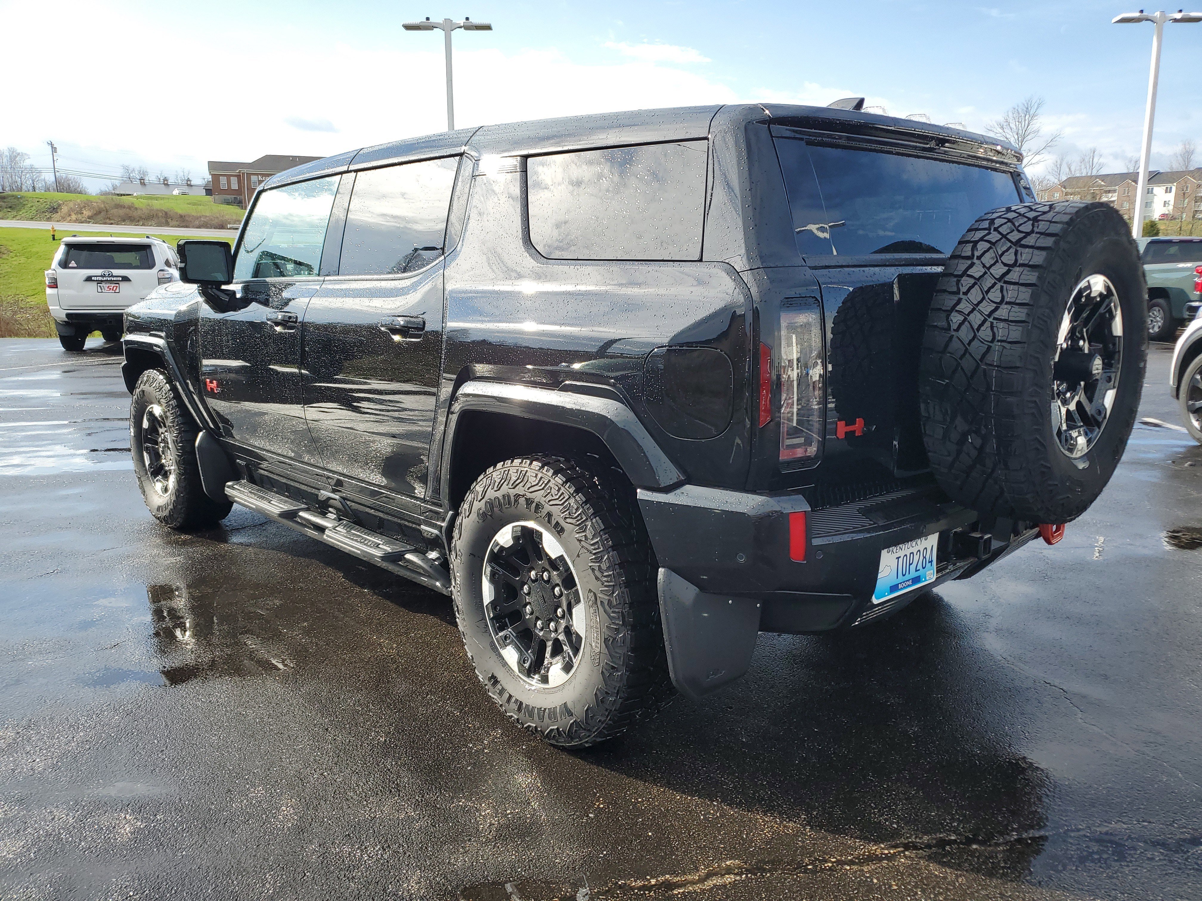 Used 2024 GMC Hummer EV 2X w/ Extreme Off-Road Package AWD/4WD image 6