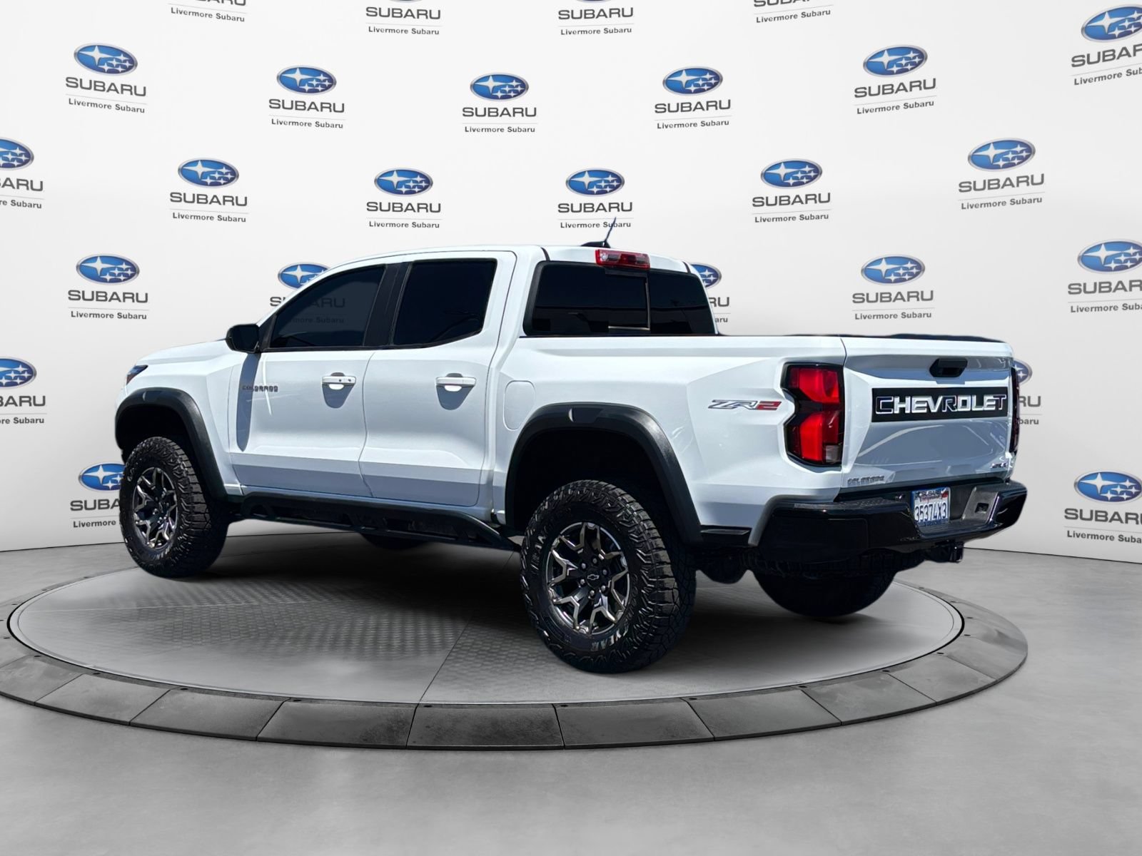 Used 2023 Chevrolet Colorado ZR2 w/ LPO, Tailgate Decal Package AWD/4WD image 3