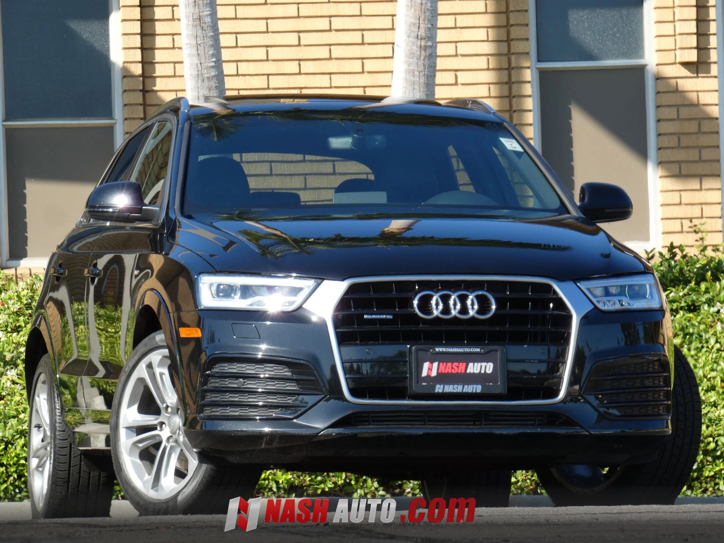 Used 2018 Audi Q3 2.0T Premium Plus w/ Premium Plus Package AWD/4WD image 3
