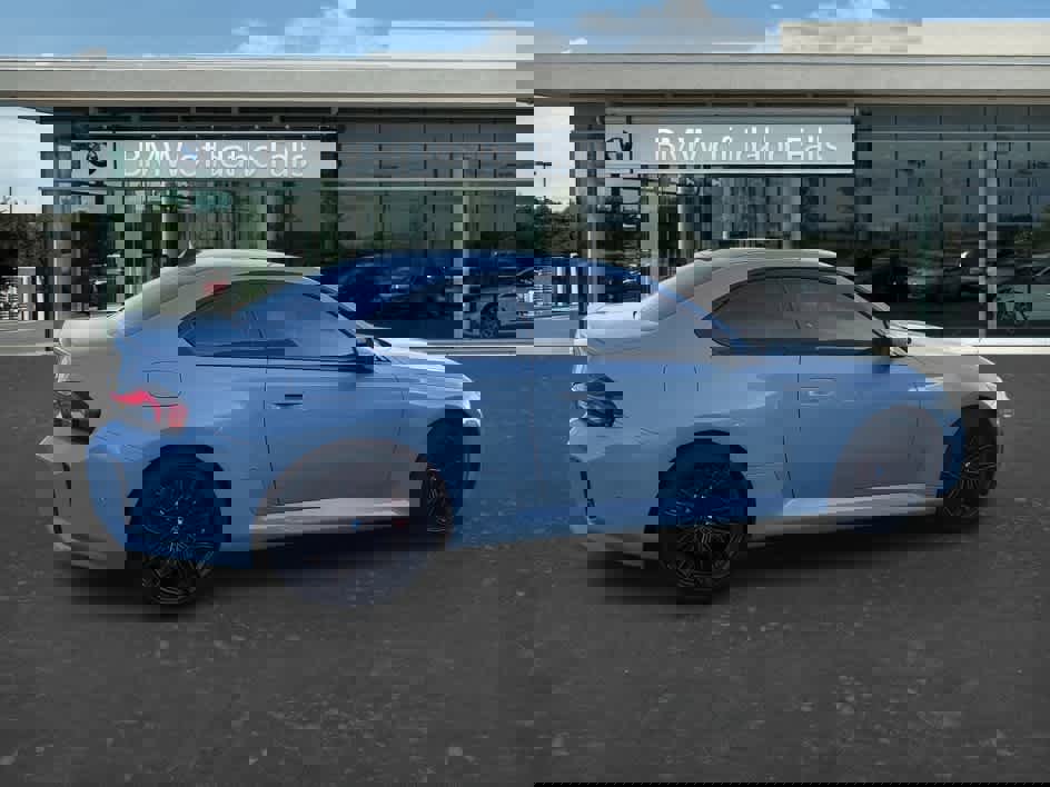 Used 2025 BMW M2 w/ Lighting Package image 9