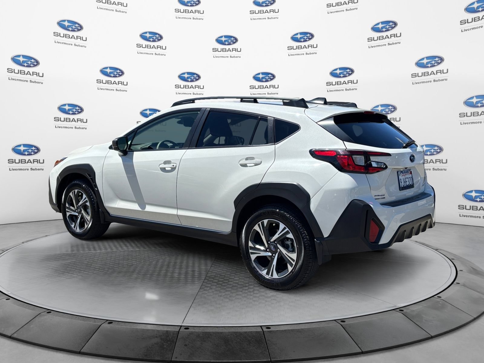 Used 2024 Subaru Crosstrek 2.0i Premium AWD/4WD image 3