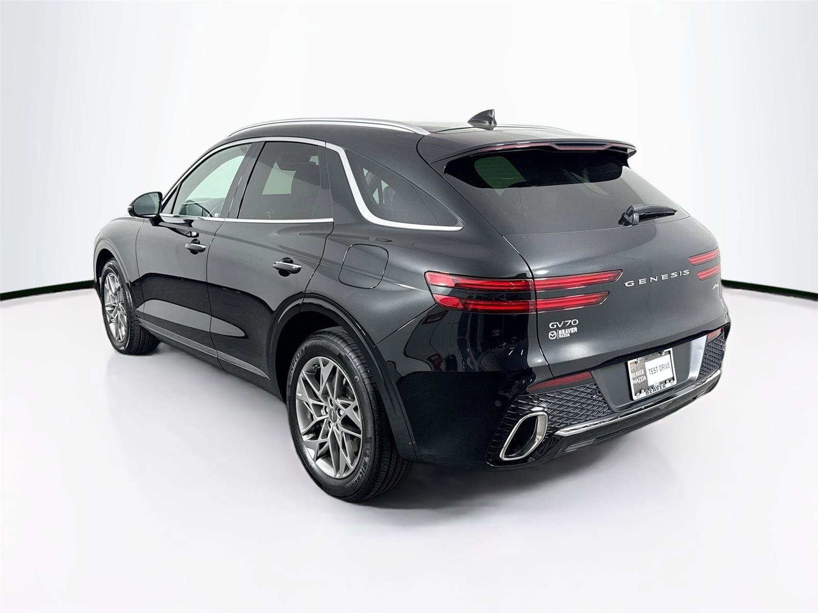 Used 2024 Genesis GV70 2.5T w/ Advanced Package image 13