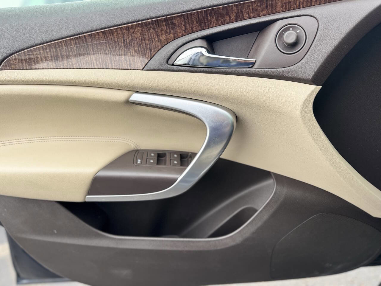 Used 2013 Buick Regal Premium image 18