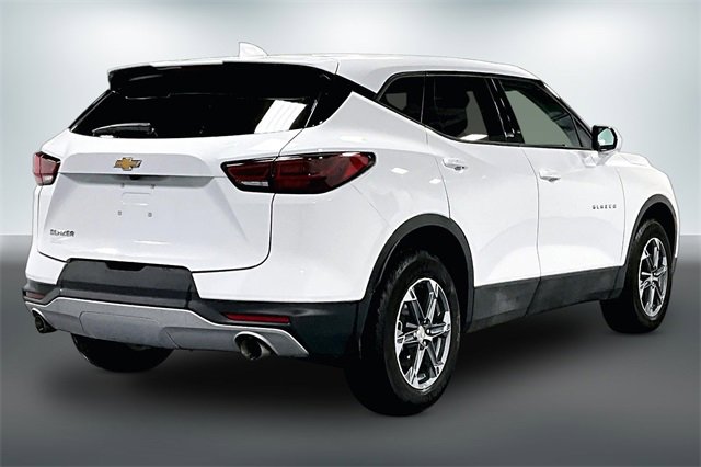 Used 2025 Chevrolet Blazer LT image 7