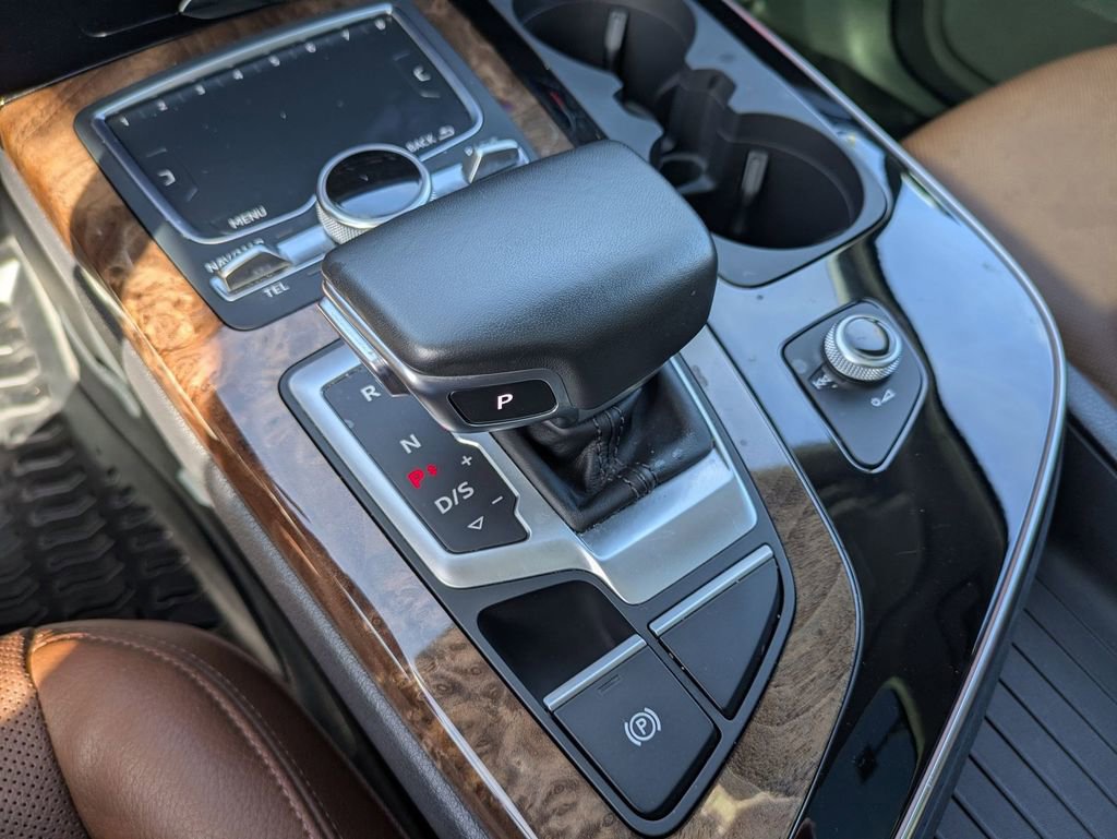 Used 2018 Audi Q7 3.0T Prestige image 19