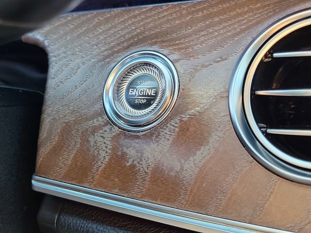 Used 2019 Mercedes-Benz E 300 image 12