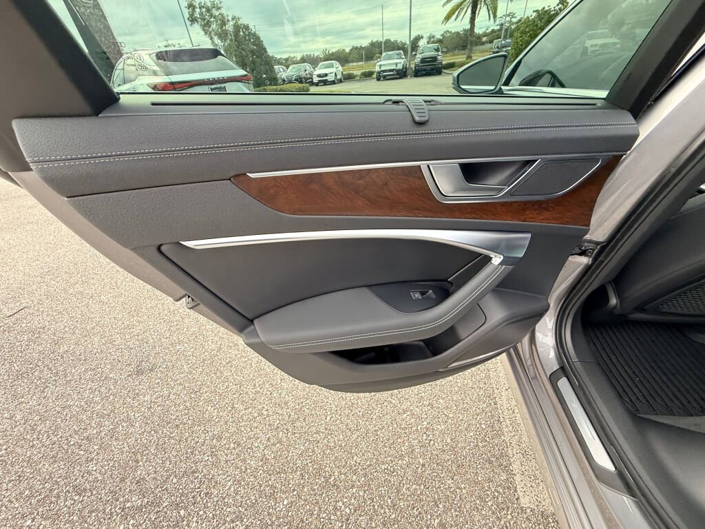 Used 2021 Audi A6 3.0T allroad Prestige w/ Prestige Package image 18