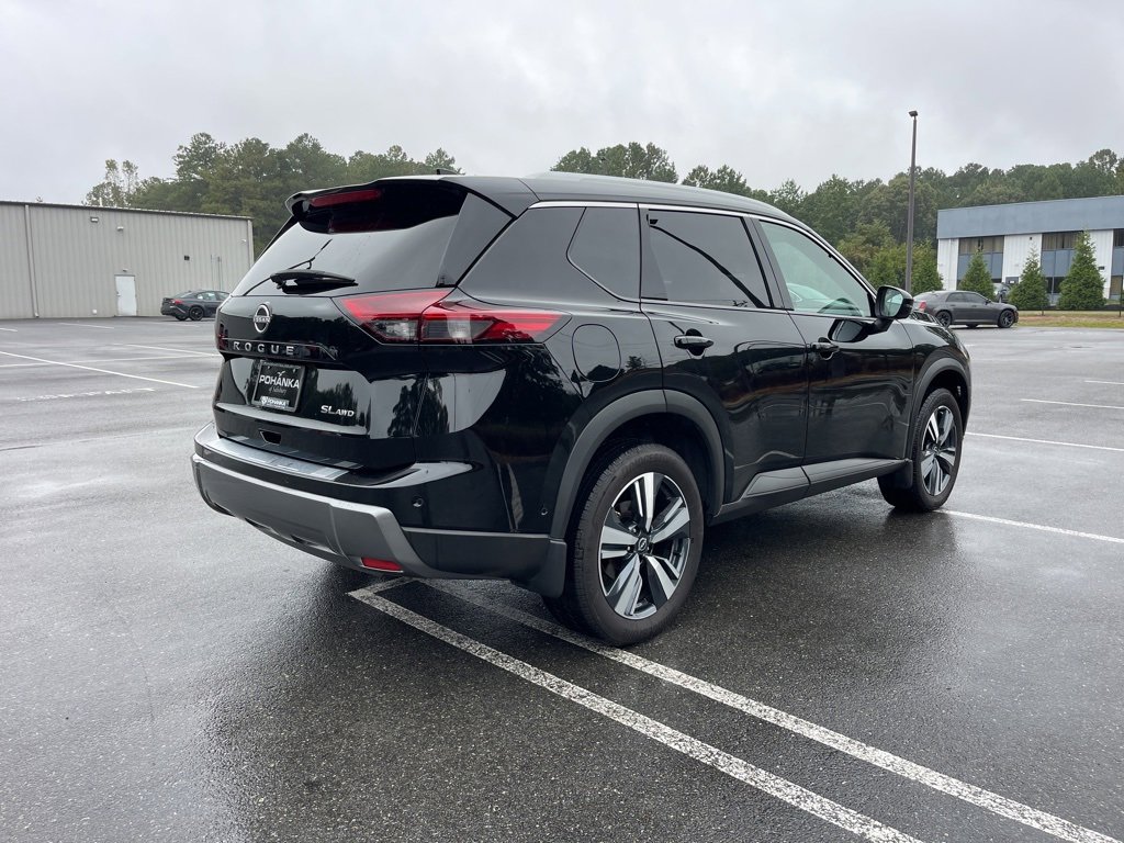Used 2024 Nissan Rogue SL w/ SL Premium Package image 5