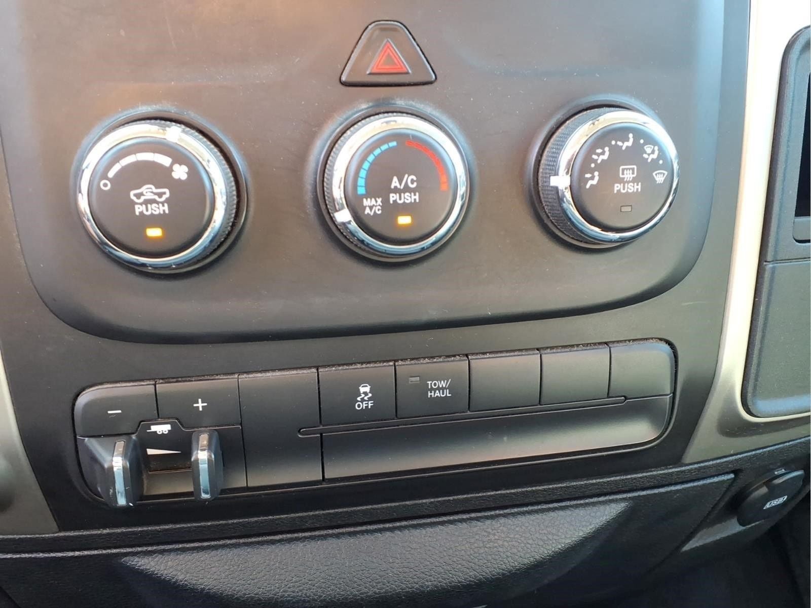 Used 2014 RAM 2500 SLT AWD/4WD image 10