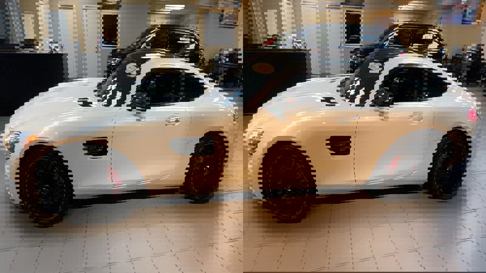 Used 2016 Mercedes-Benz AMG GT S image 4