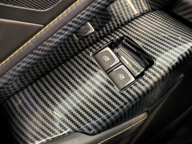 Used 2016 Chevrolet Corvette Z06 w/ 3LZ Preferred Equipment Group image 16