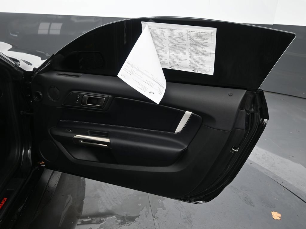 Used 2020 Ford Mustang Shelby GT500 w/ Technology Package image 15