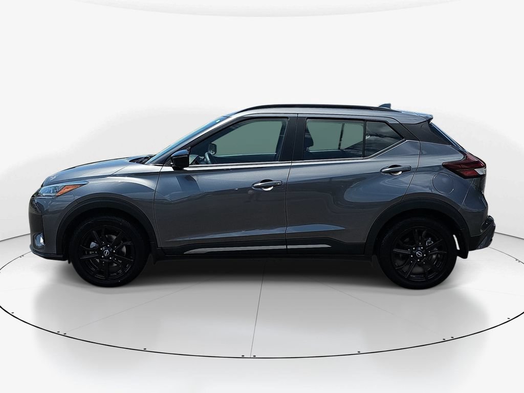Used 2023 Nissan Kicks SR FWD image 10