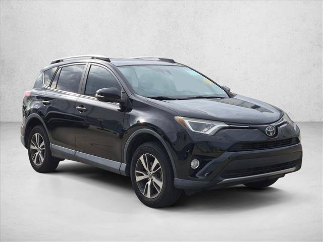 Used 2017 Toyota RAV4 XLE FWD image 3