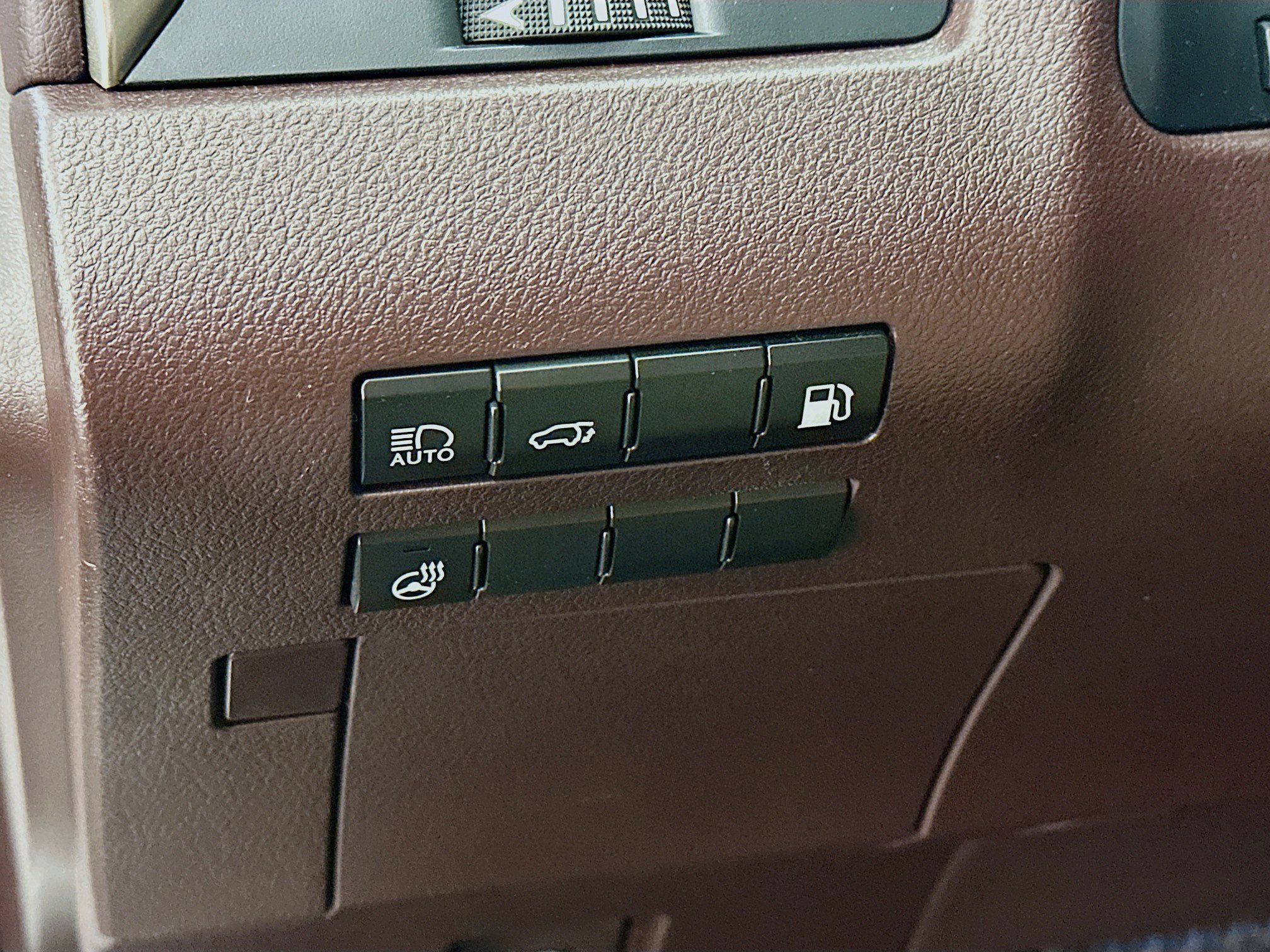 Used 2016 Lexus RX 450h AWD w/ Cold Weather Package image 17