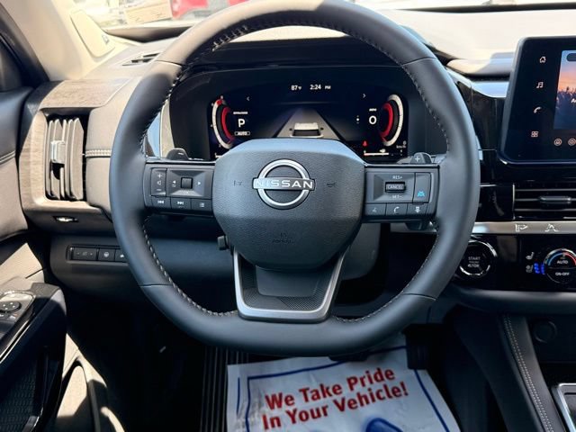 New 2026 Nissan Pathfinder Platinum w/ Cargo Package AWD/4WD image 24