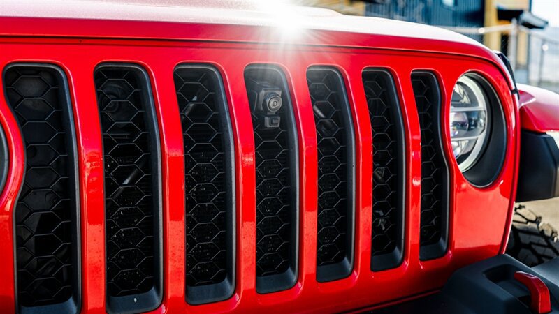 Used 2021 Jeep Wrangler Unlimited Rubicon w/ Uconnect 4C Nav & Sound Group AWD/4WD image 9
