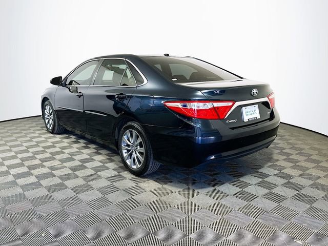 Used 2017 Toyota Camry XLE image 6