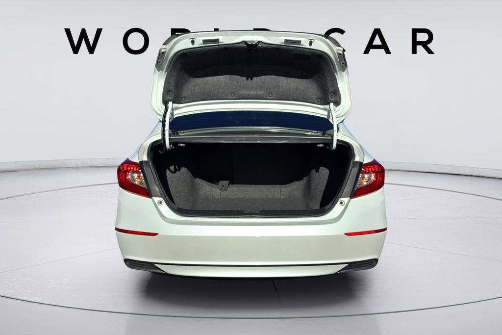 Used 2018 Honda Accord EX image 36