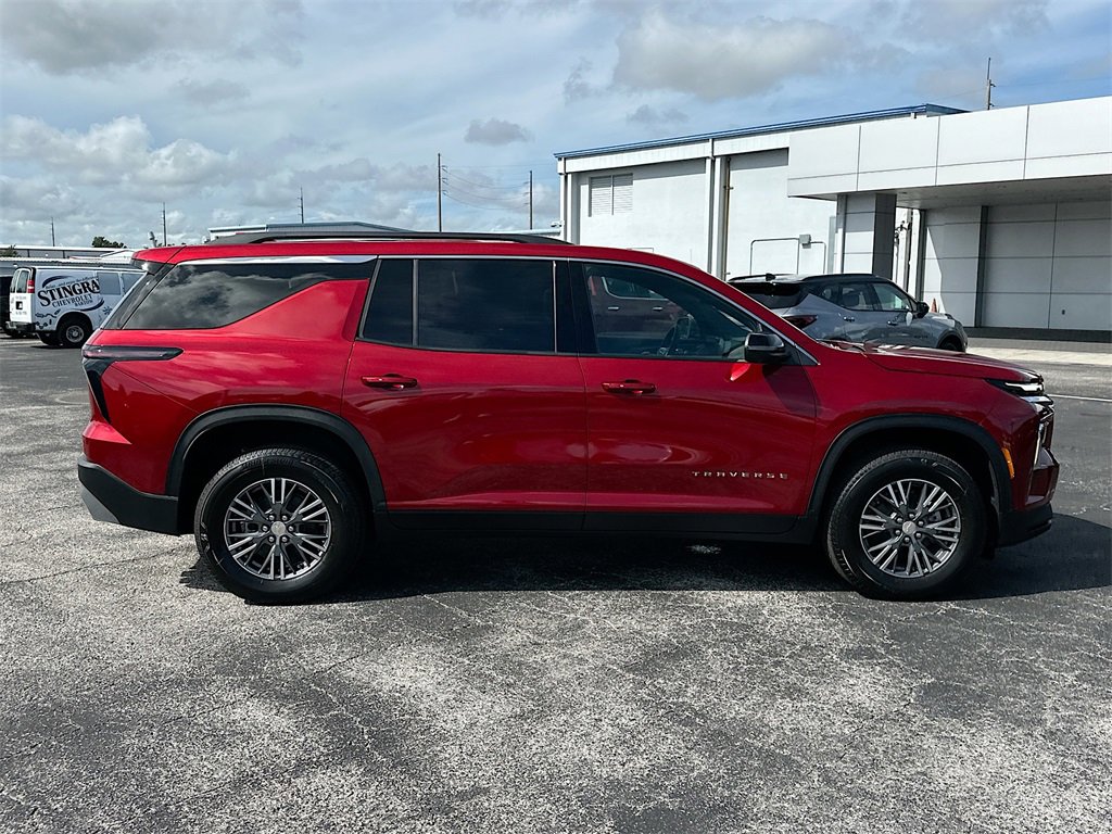 New 2026 Chevrolet Traverse LT w/ Driver Confidence Package image 3