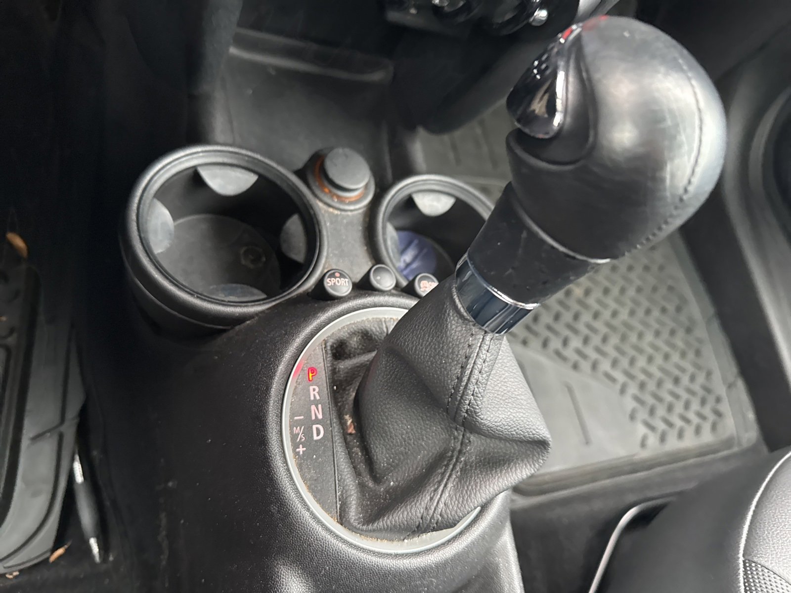 Used 2011 MINI Cooper Hardtop image 23